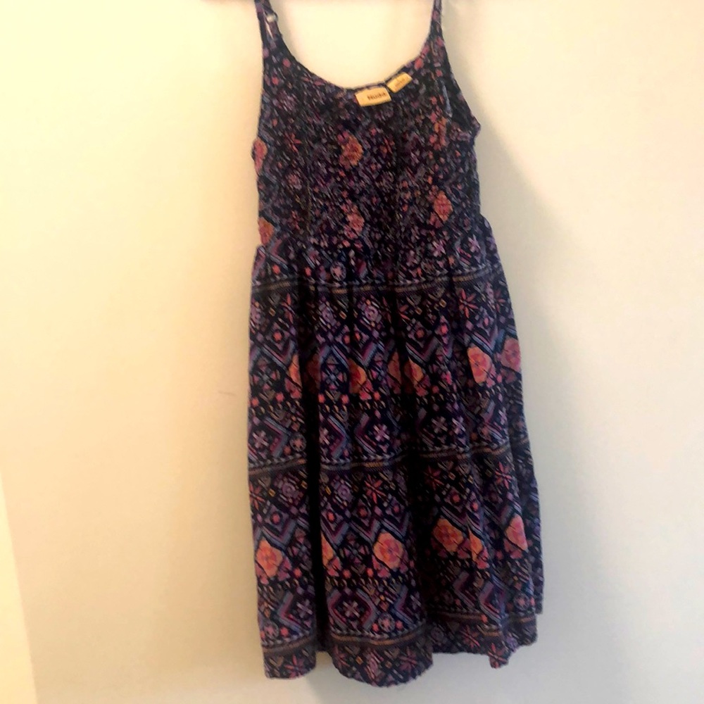 Girls summer dress size 7. Smoke free home